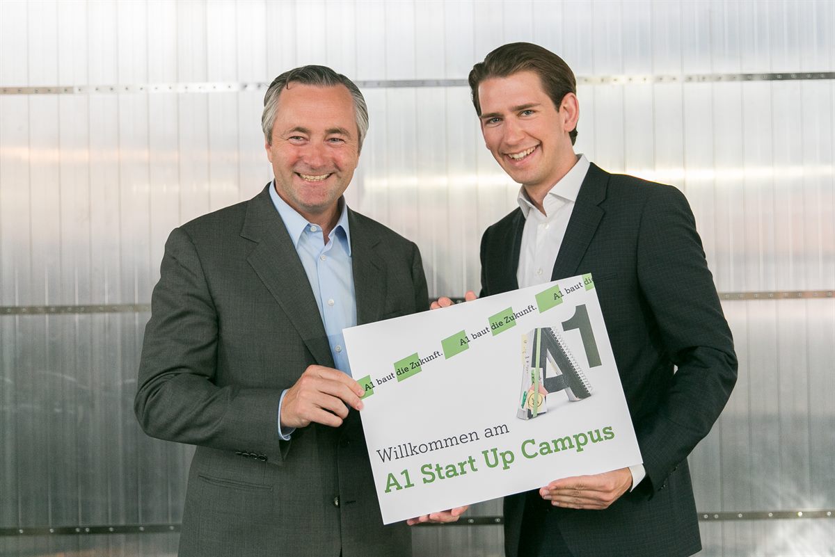 BM Kurz und CEO Hannes Ametsreiter eröffnen den A1 Start Up Campus
