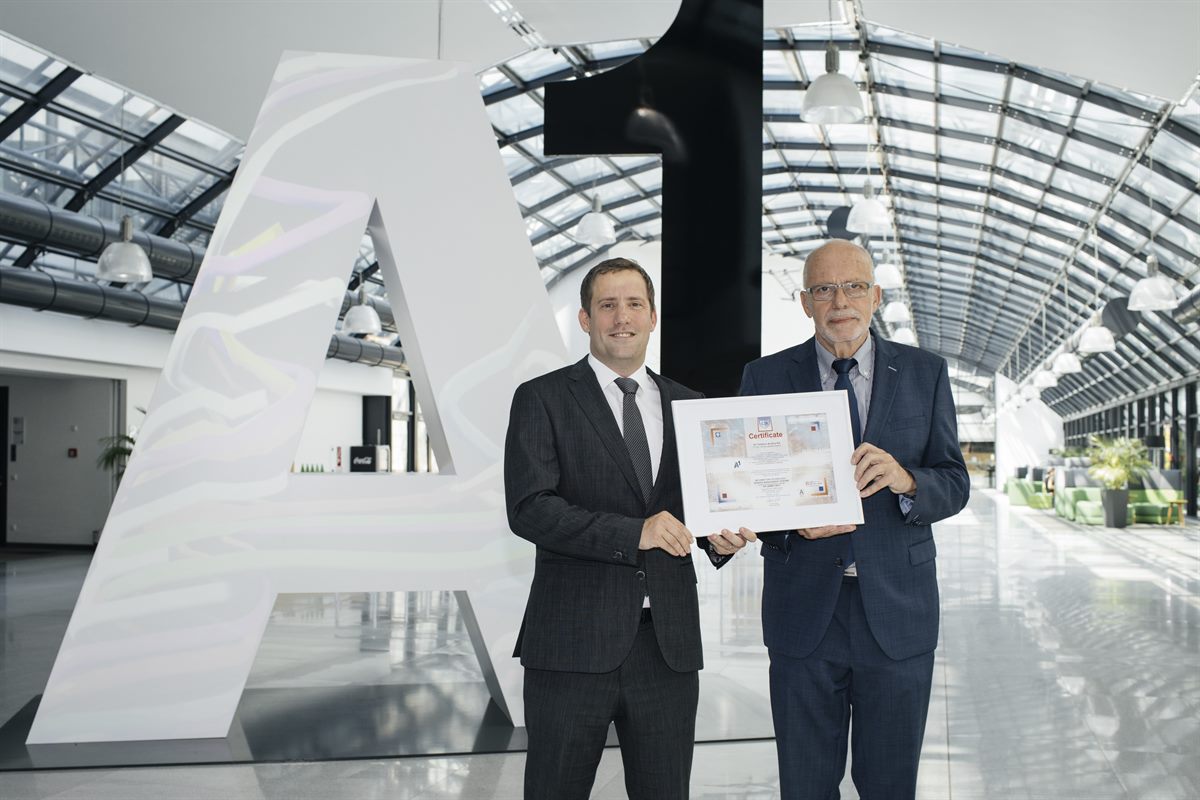 ISO 20.000 Zertifikatsübergabe