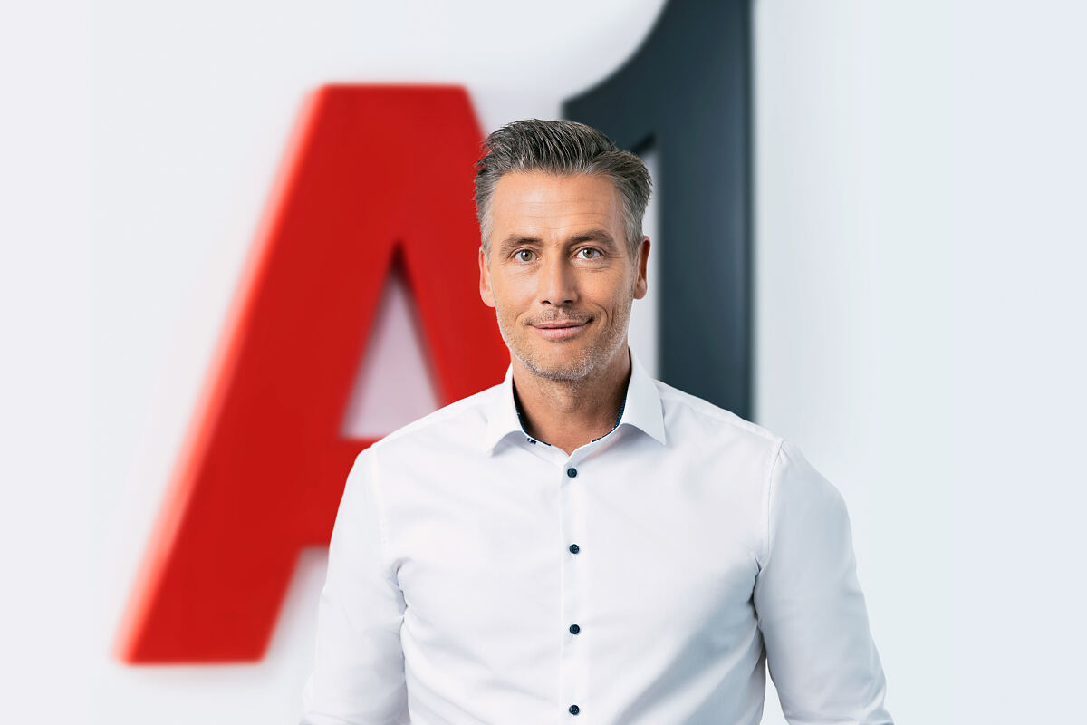 Senior Director Business Delivery Center Matthias Resatz